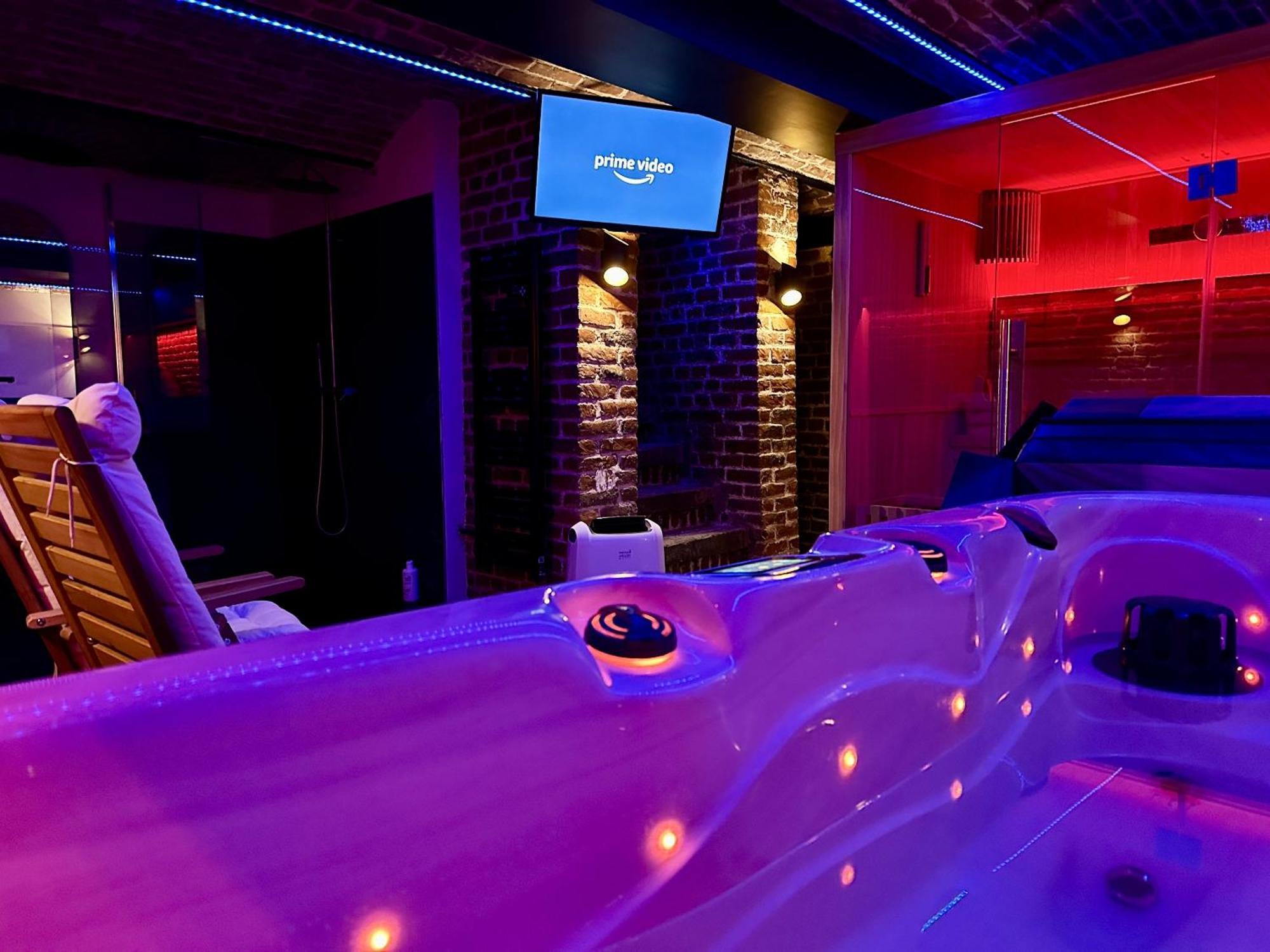 Le Bijou - Appartement, Sauna Et Jacuzzi - Лил Екстериор снимка