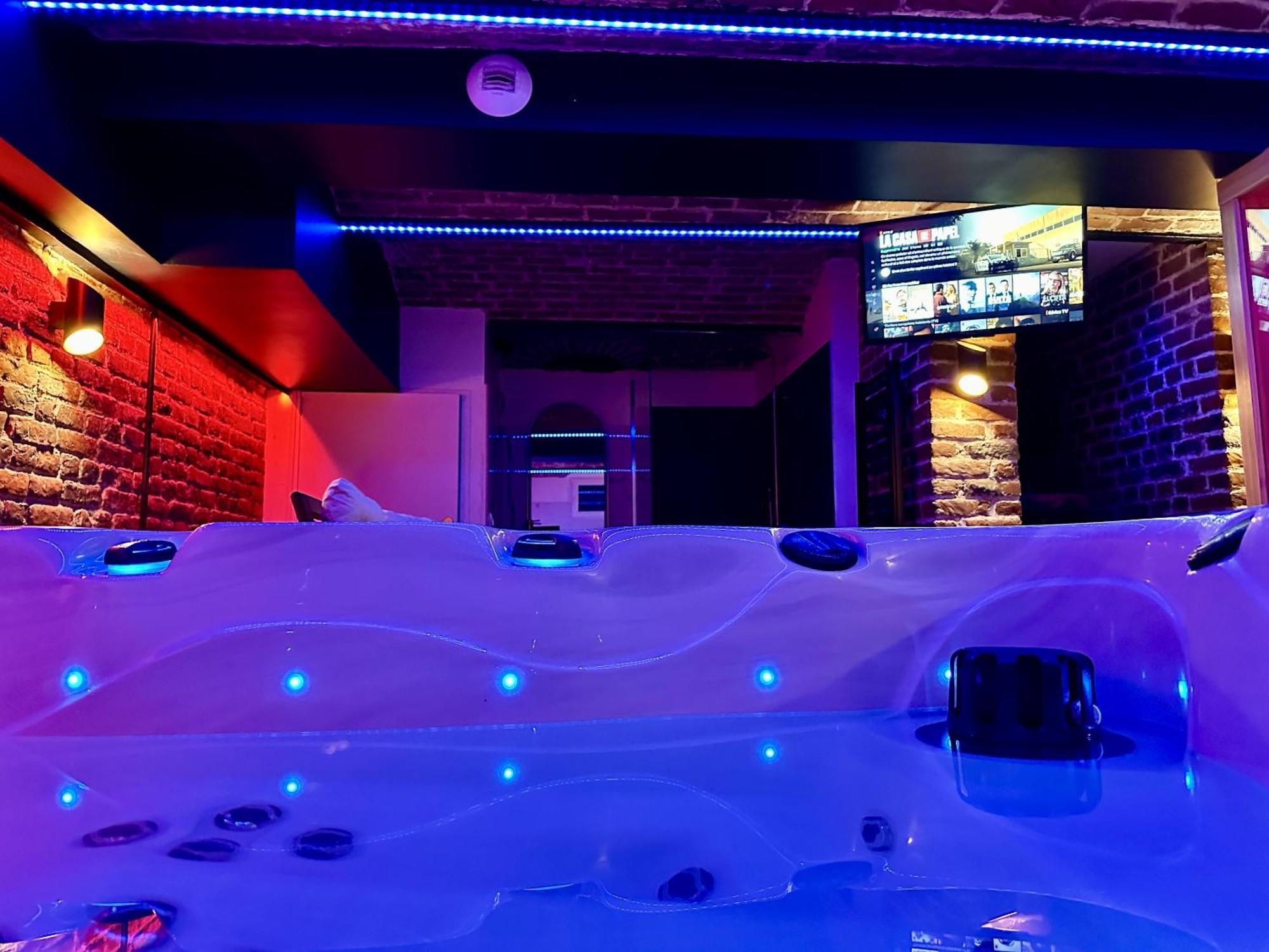 Le Bijou - Appartement, Sauna Et Jacuzzi - Лил Екстериор снимка