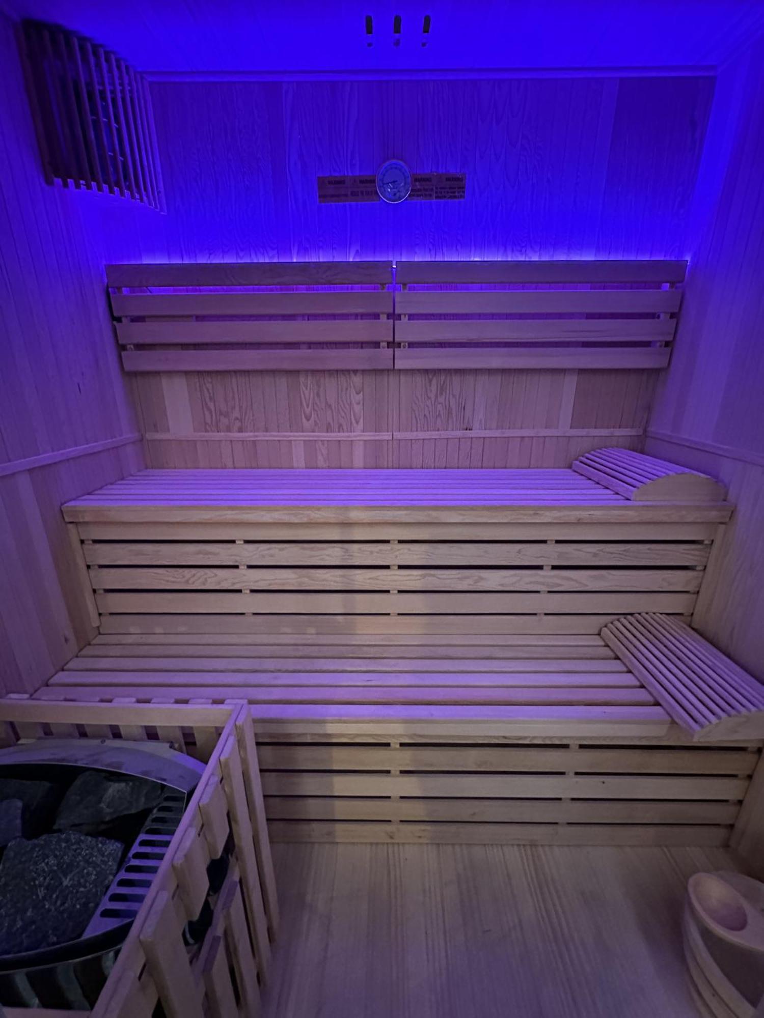 Le Bijou - Appartement, Sauna Et Jacuzzi - Лил Екстериор снимка