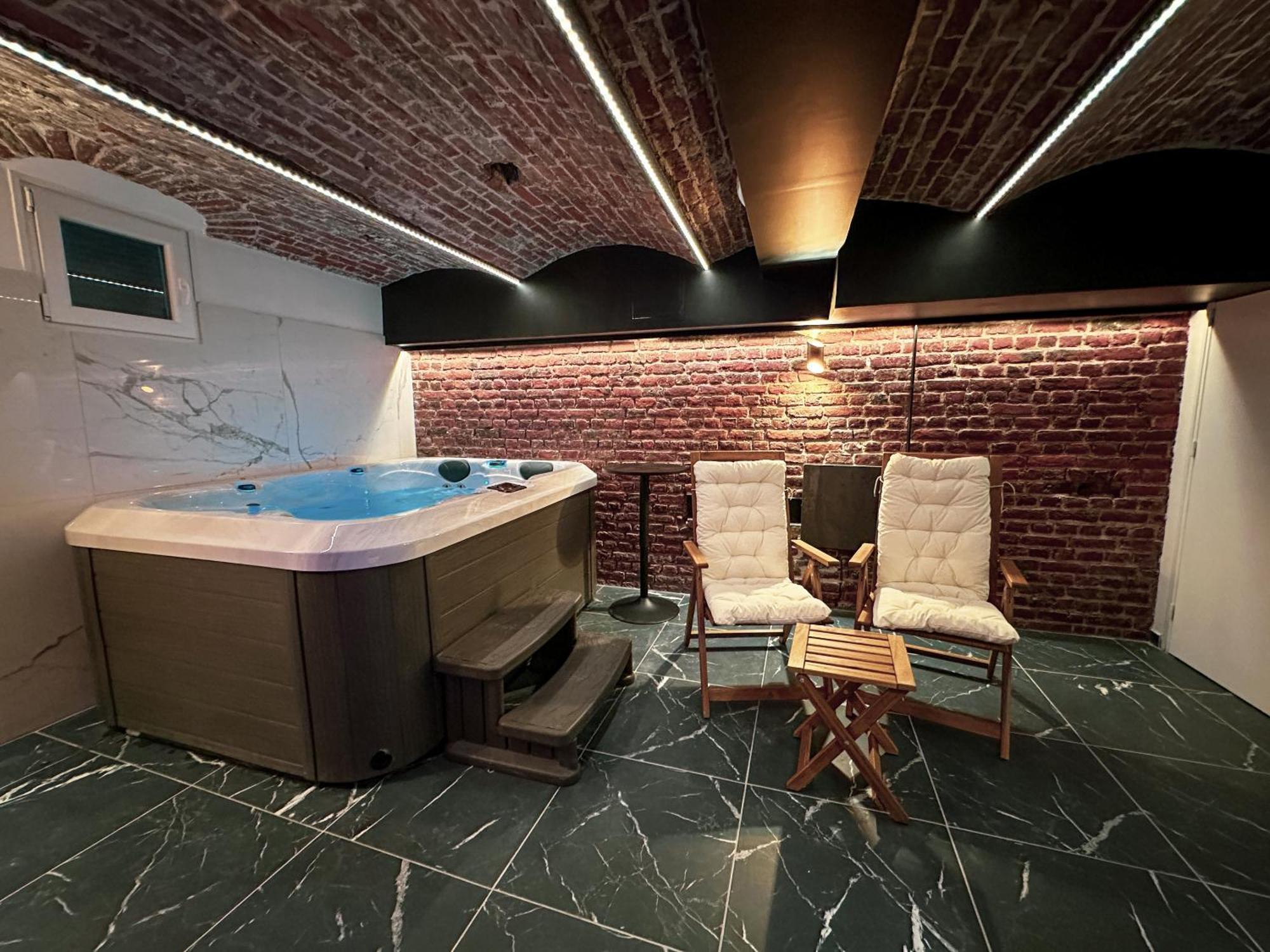 Le Bijou - Appartement, Sauna Et Jacuzzi - Лил Екстериор снимка